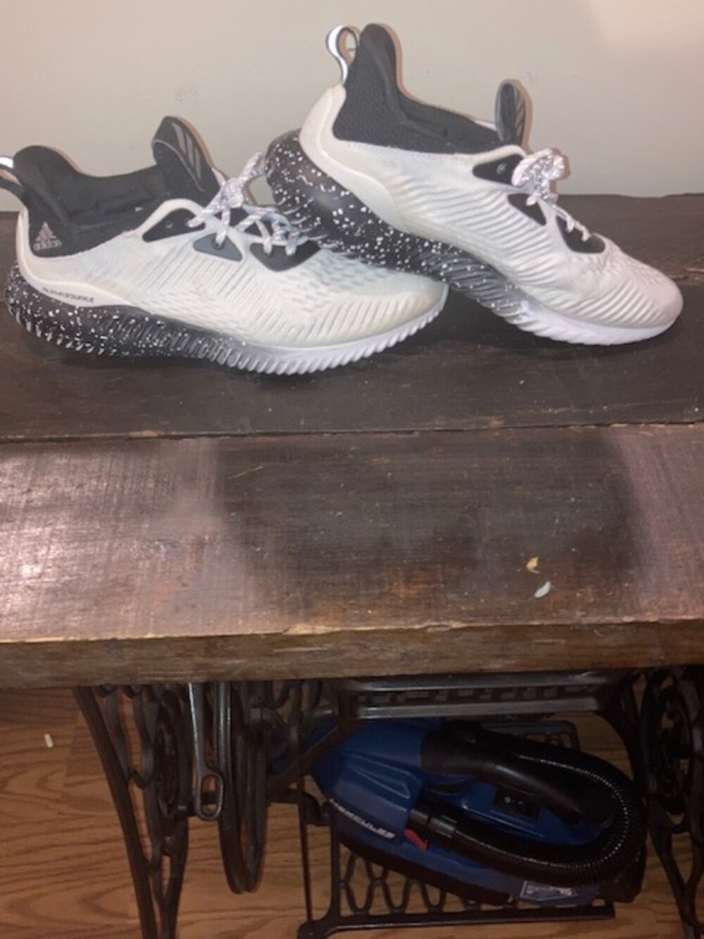 mens adidas alpha bounce